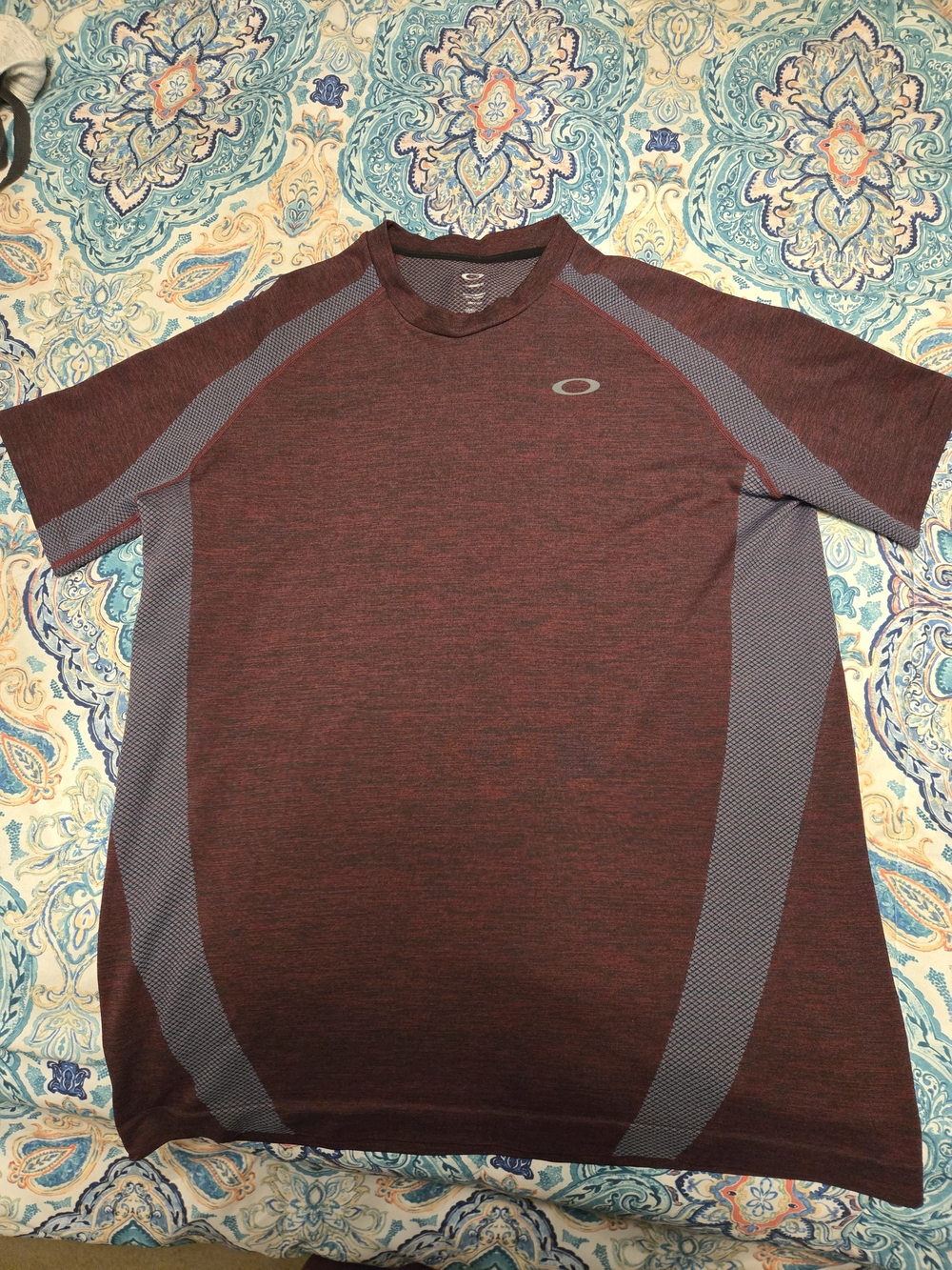 Oakley Men's Maroon and Gray Short Sleeve Performance Shirt